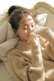 翁公与小莹